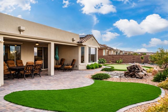 1600 Willow Canyon Trail NW, Albuquerque, NM 87120