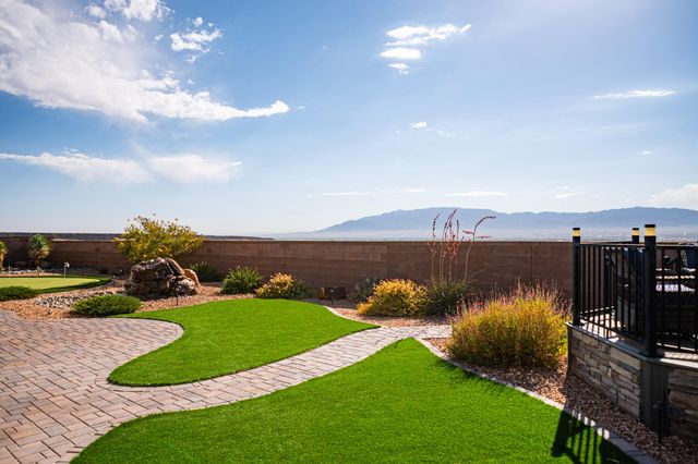1600 Willow Canyon Trail NW, Albuquerque, NM 87120