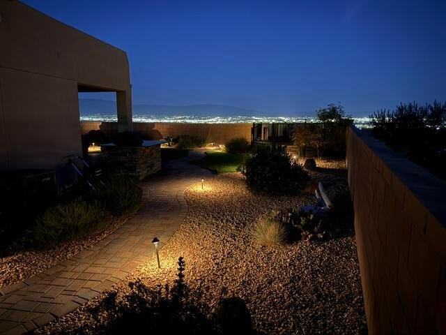 1600 Willow Canyon Trail NW, Albuquerque, NM 87120