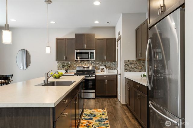 2406 Garfield Place SE, Port Orchard, WA 98366