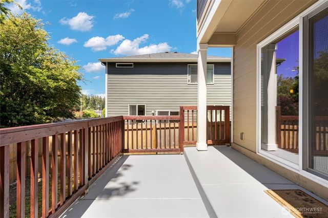2406 Garfield Place SE, Port Orchard, WA 98366