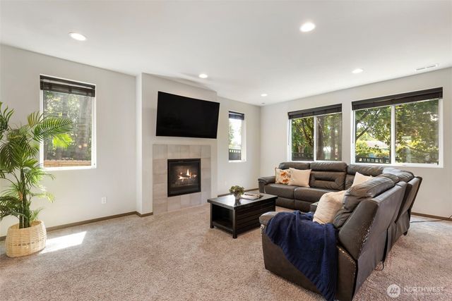 2406 Garfield Place SE, Port Orchard, WA 98366