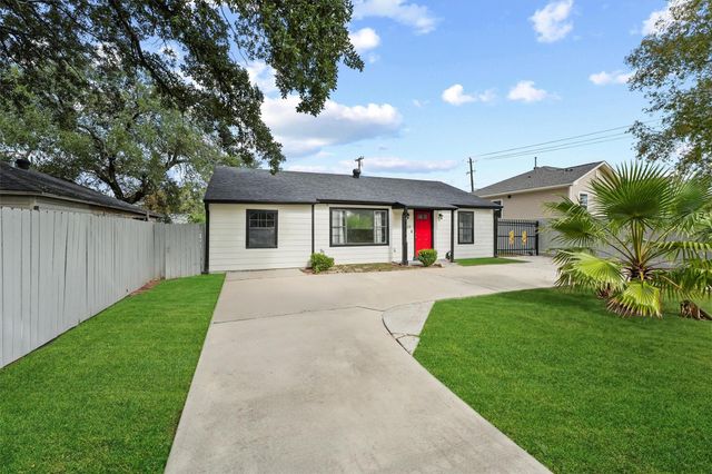 6159 Belmark Street, Houston, TX 77033