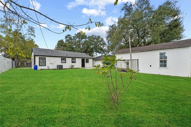 6159 Belmark Street, Houston, TX 77033