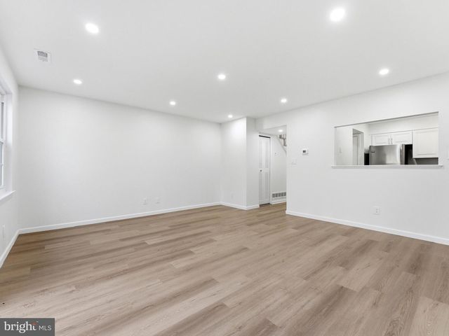 120 WAGONWHEEL CT, Marlton, NJ 08053