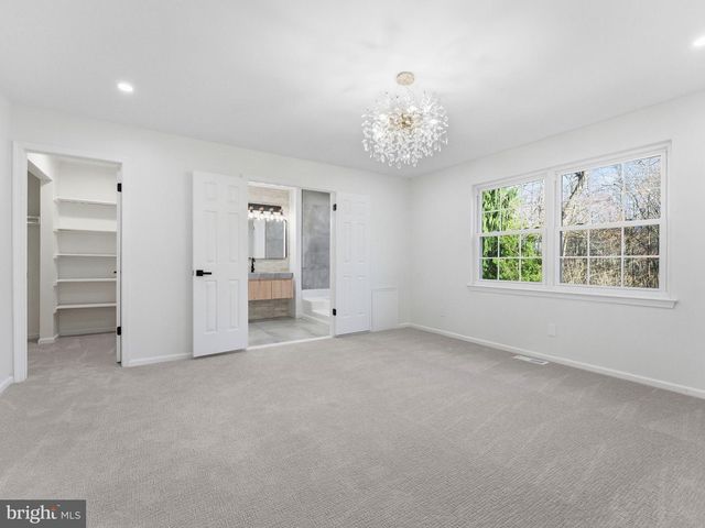 120 WAGONWHEEL CT, Marlton, NJ 08053