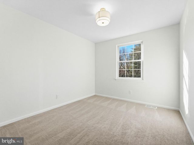 120 WAGONWHEEL CT, Marlton, NJ 08053