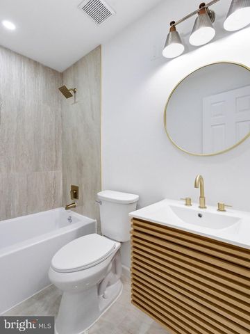 120 WAGONWHEEL CT, Marlton, NJ 08053