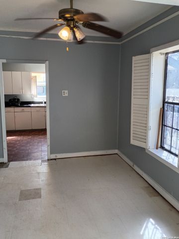 616 SIMS AVE, San Antonio, TX 78225