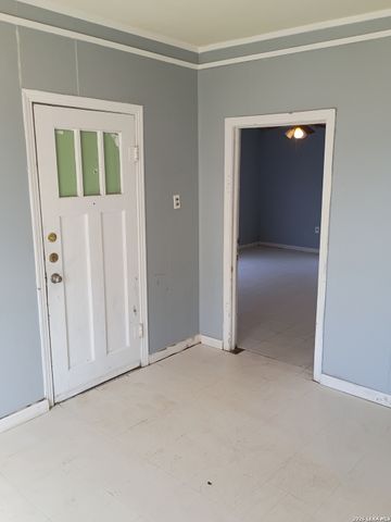 616 SIMS AVE, San Antonio, TX 78225