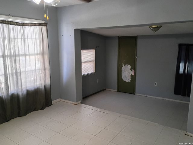 616 SIMS AVE, San Antonio, TX 78225