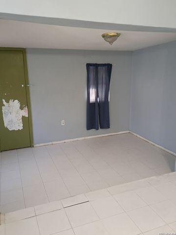 616 SIMS AVE, San Antonio, TX 78225