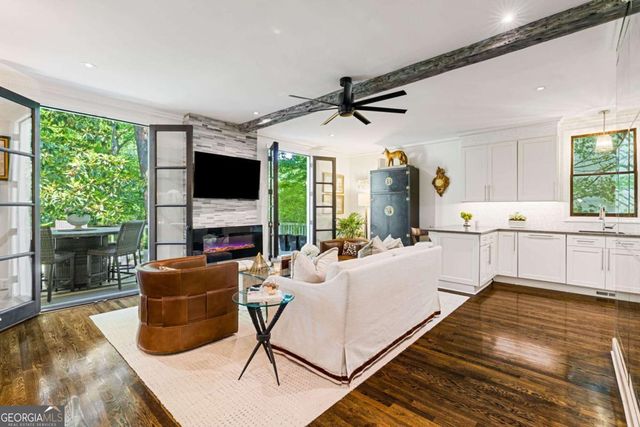 20 Pointe Terrace SE, Atlanta, GA 30339