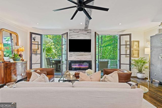 20 Pointe Terrace SE, Atlanta, GA 30339