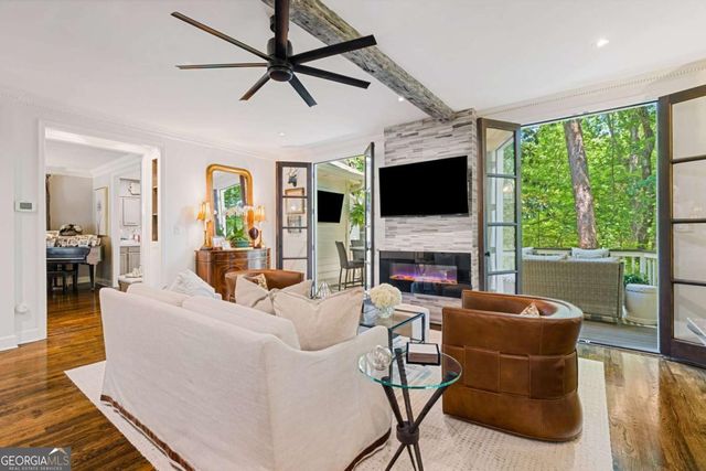 20 Pointe Terrace SE, Atlanta, GA 30339