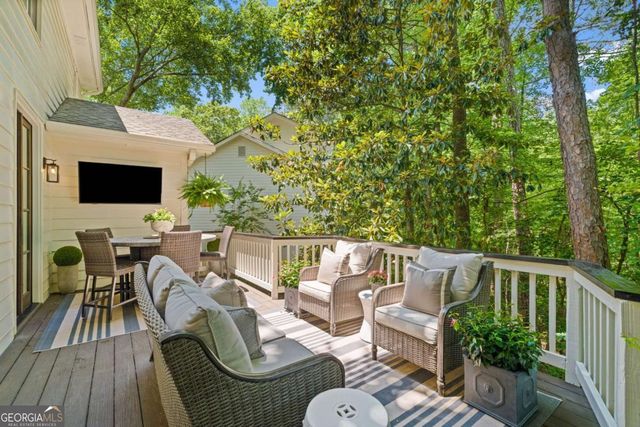 20 Pointe Terrace SE, Atlanta, GA 30339