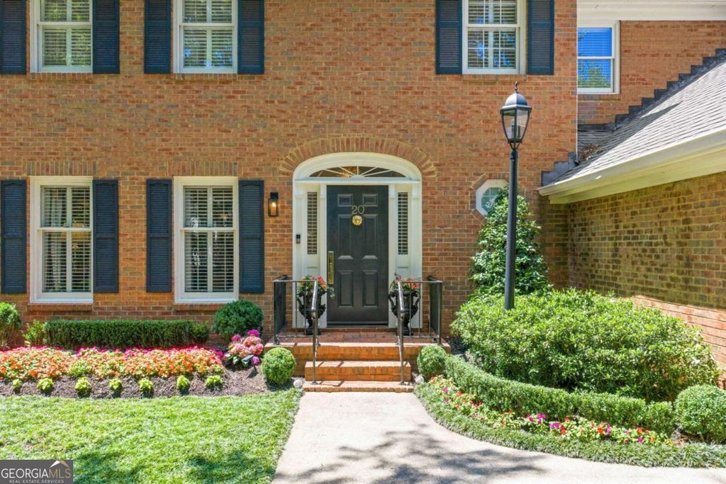 20 Pointe Terrace SE, Atlanta, GA 30339