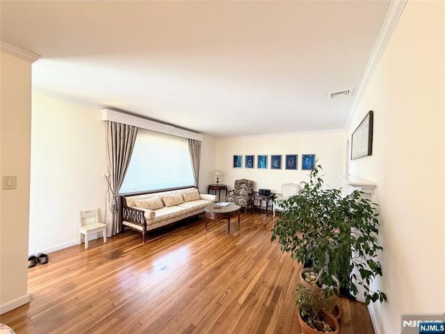 216 Cedar Lane, Closter, NJ 07624