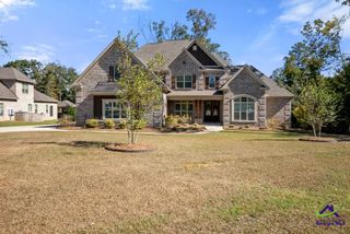 206 Altamaha Way, Bonaire, GA 31005