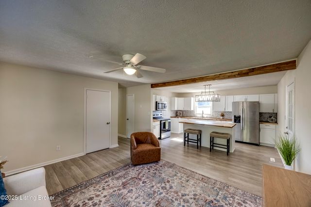 402 Duggins Drive, Elizabethtown, KY 42701