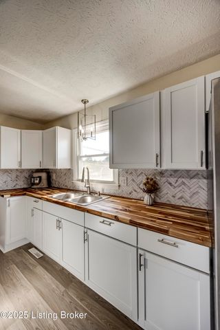 402 Duggins Drive, Elizabethtown, KY 42701