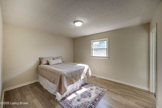 402 Duggins Drive, Elizabethtown, KY 42701