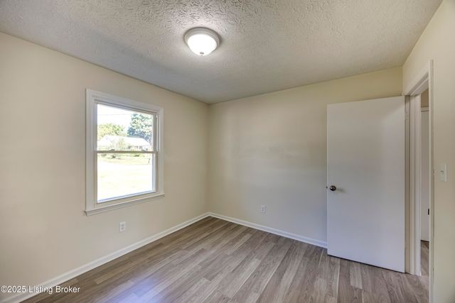 402 Duggins Drive, Elizabethtown, KY 42701