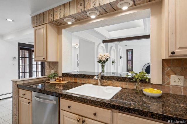 885 Everett Street, Lakewood, CO 80215