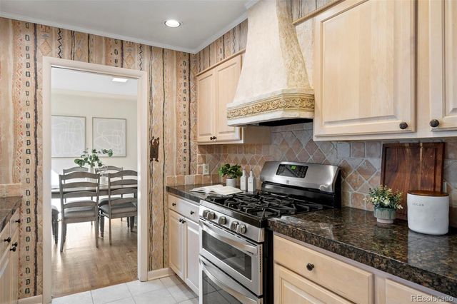 885 Everett Street, Lakewood, CO 80215