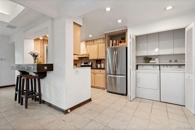 885 Everett Street, Lakewood, CO 80215