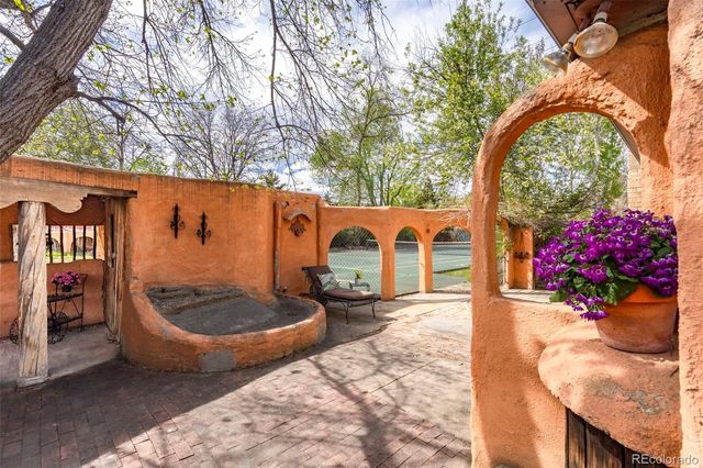 885 Everett Street, Lakewood, CO 80215