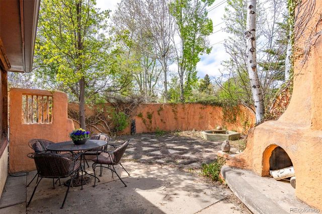 885 Everett Street, Lakewood, CO 80215