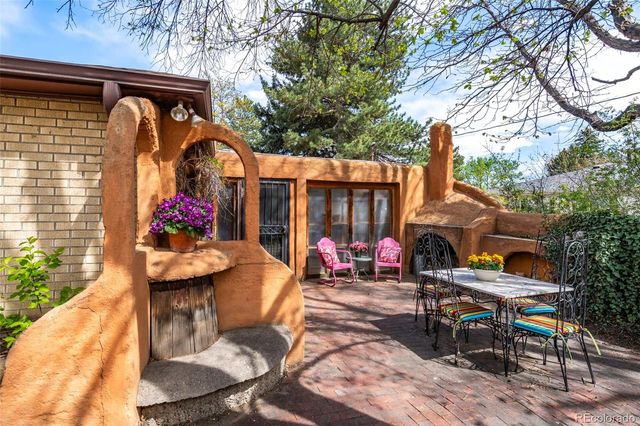 885 Everett Street, Lakewood, CO 80215