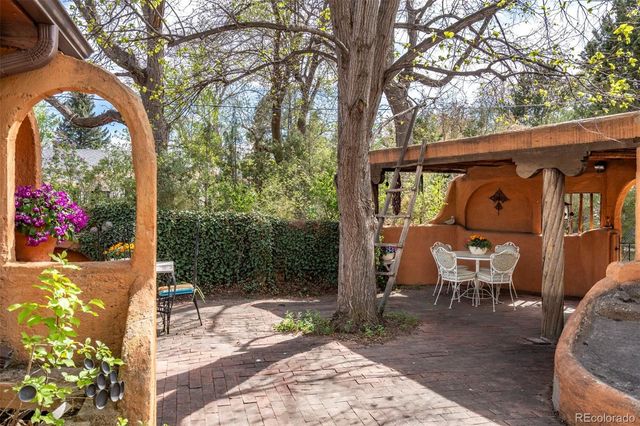 885 Everett Street, Lakewood, CO 80215