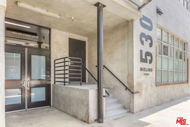 530 Molino Street 213, Los Angeles, CA 90013