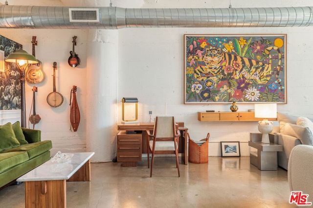 530 Molino Street 213, Los Angeles, CA 90013