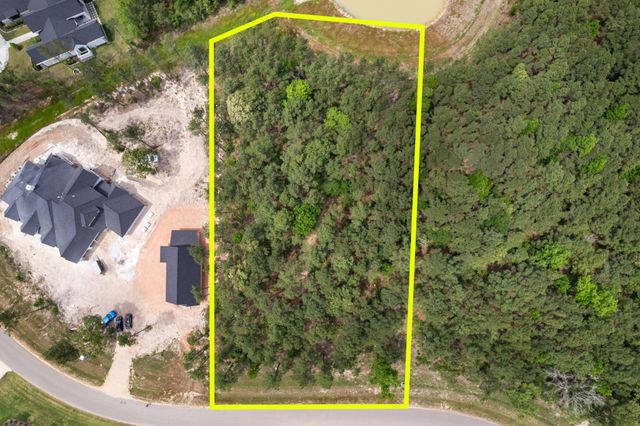 7488 High Meadow Ridge Dr, Montgomery, TX 77316