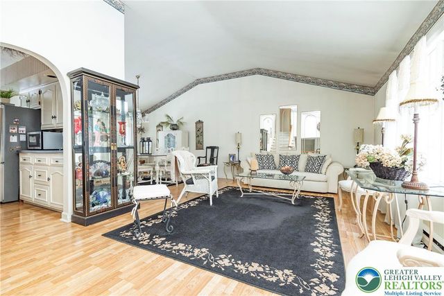 378 Bangor Junction, Washington Twp, PA 18013