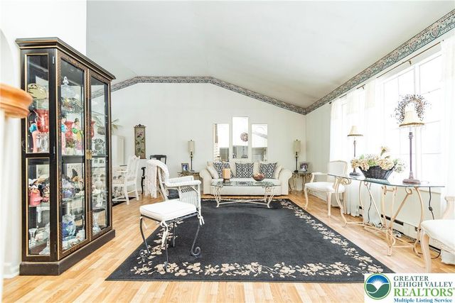 378 Bangor Junction, Washington Twp, PA 18013