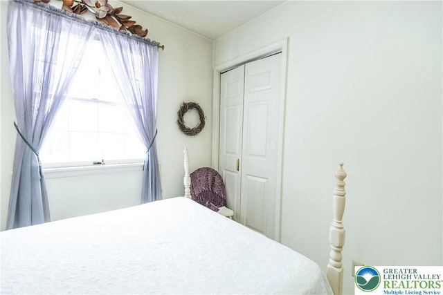 378 Bangor Junction, Washington Twp, PA 18013