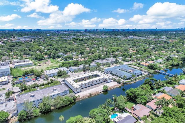 13210 Memorial Hwy 204, North Miami, FL 33161