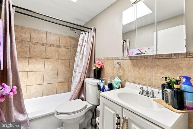 2427 S 12TH ST, Camden, NJ 08104