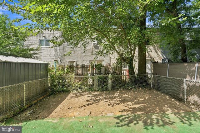 2427 S 12TH ST, Camden, NJ 08104