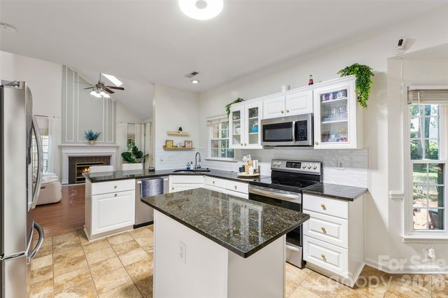 8906 Glade Court, Huntersville, NC 28078