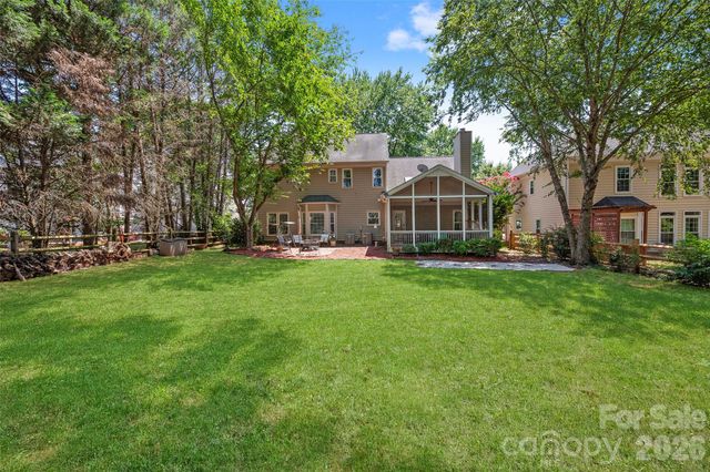 8906 Glade Court, Huntersville, NC 28078