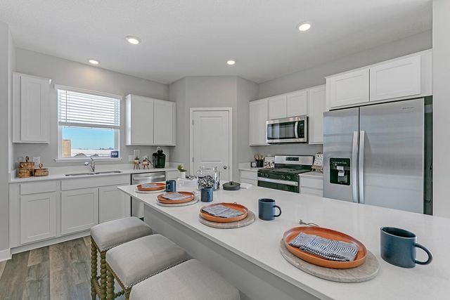 6638 208th Street W, Farmington, MN 55024