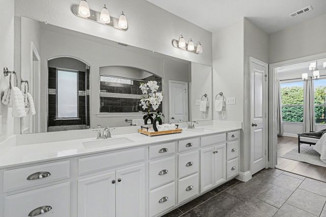 1604 Eleanor Drive, Fort Worth, TX 76052