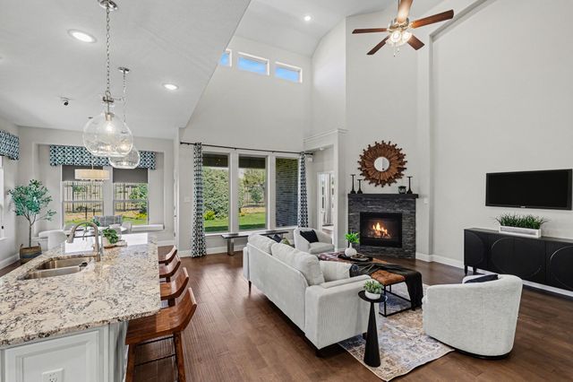 1604 Eleanor Drive, Fort Worth, TX 76052