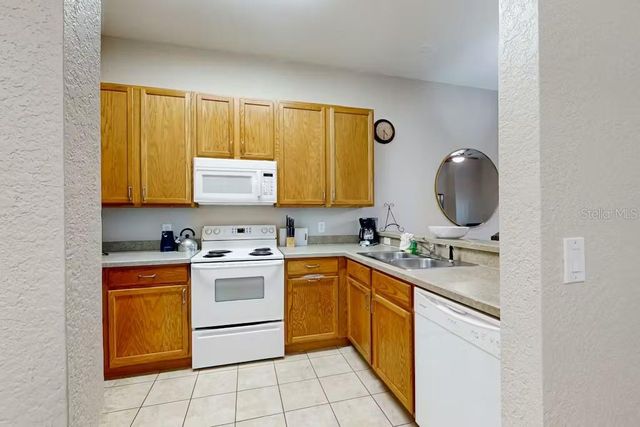 903 GRAN BAHAMA BOULEVARD 903, Davenport, FL 33897