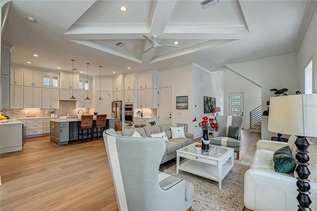 206 CHIPPEWA AVENUE, Tampa, FL 33606